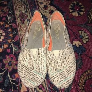 Limited Edition "Dream More, Sleep Less" TOMS